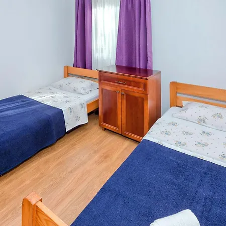 Апартаменты Jelsa 12052a Елса